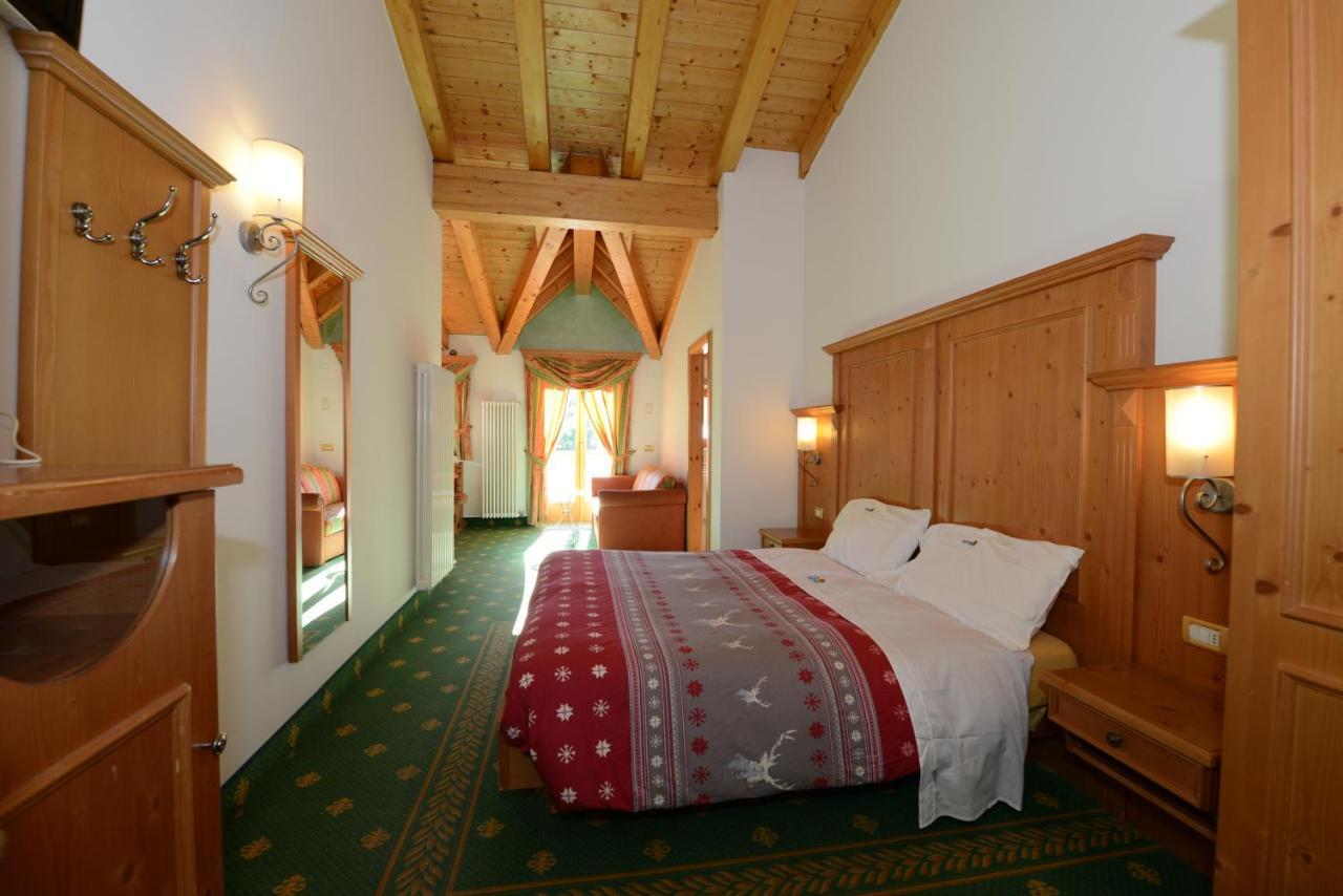 Hotel Sole Passo del Tonale Exteriör bild