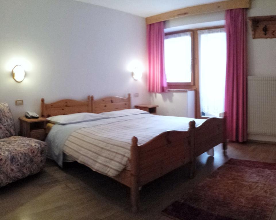Hotel Sole Passo del Tonale Rum bild