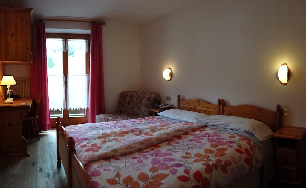 Hotel Sole Passo del Tonale Rum bild