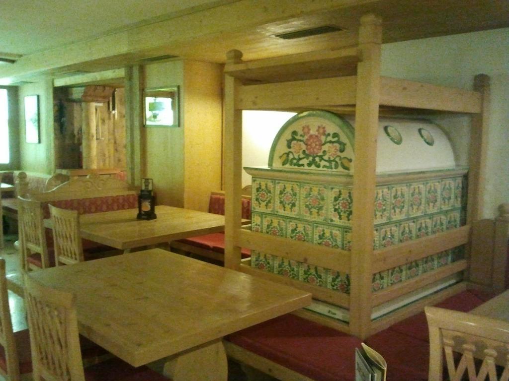 Hotel Sole Passo del Tonale Exteriör bild